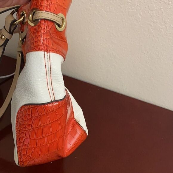 🎁Anne Klein Orange and White Tote 👜 - Picture 10 of 10